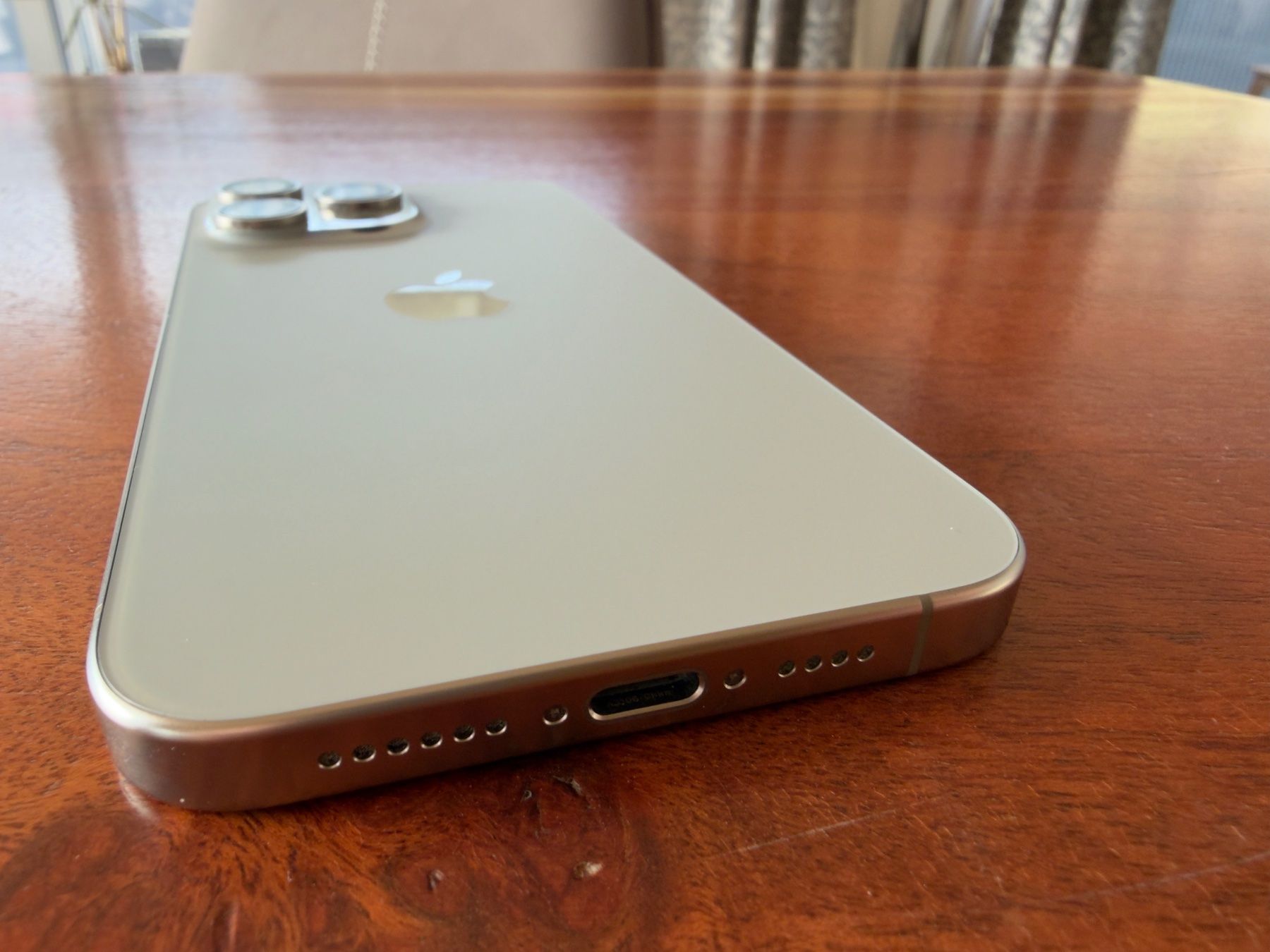 Apple Telefoni cellulari / Smartphones: Apple iPhone 15 Pro Max, Titan, 256GB – Usato da Menznau venduto da jen_c6v9 3
