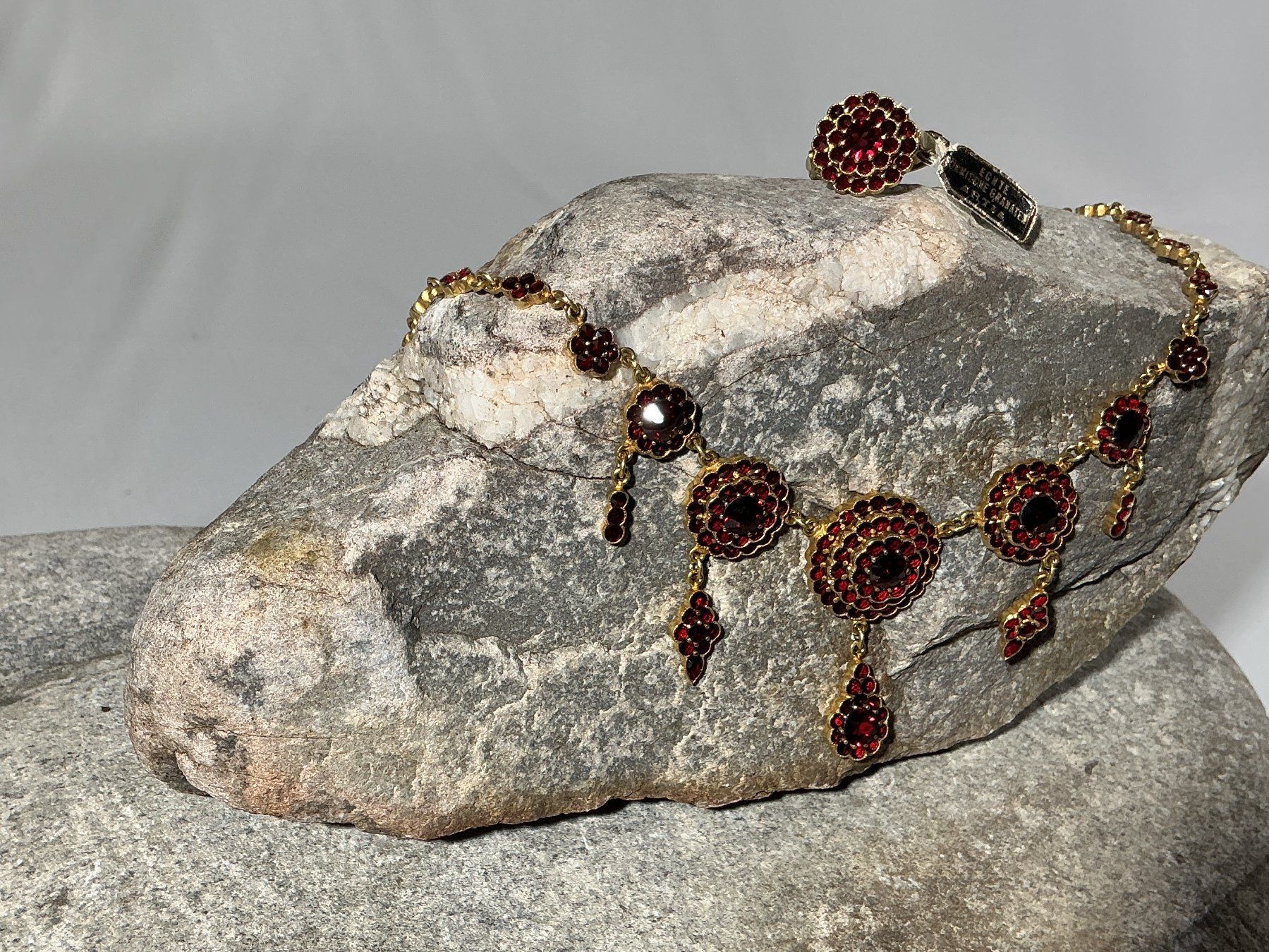 Anelli: BÖHMISCHER GRANATSCHMUCK Halskette und Ring – Nuovo (secondo la descrizione) da Richterswil venduto da Restwert_Richterswil 3