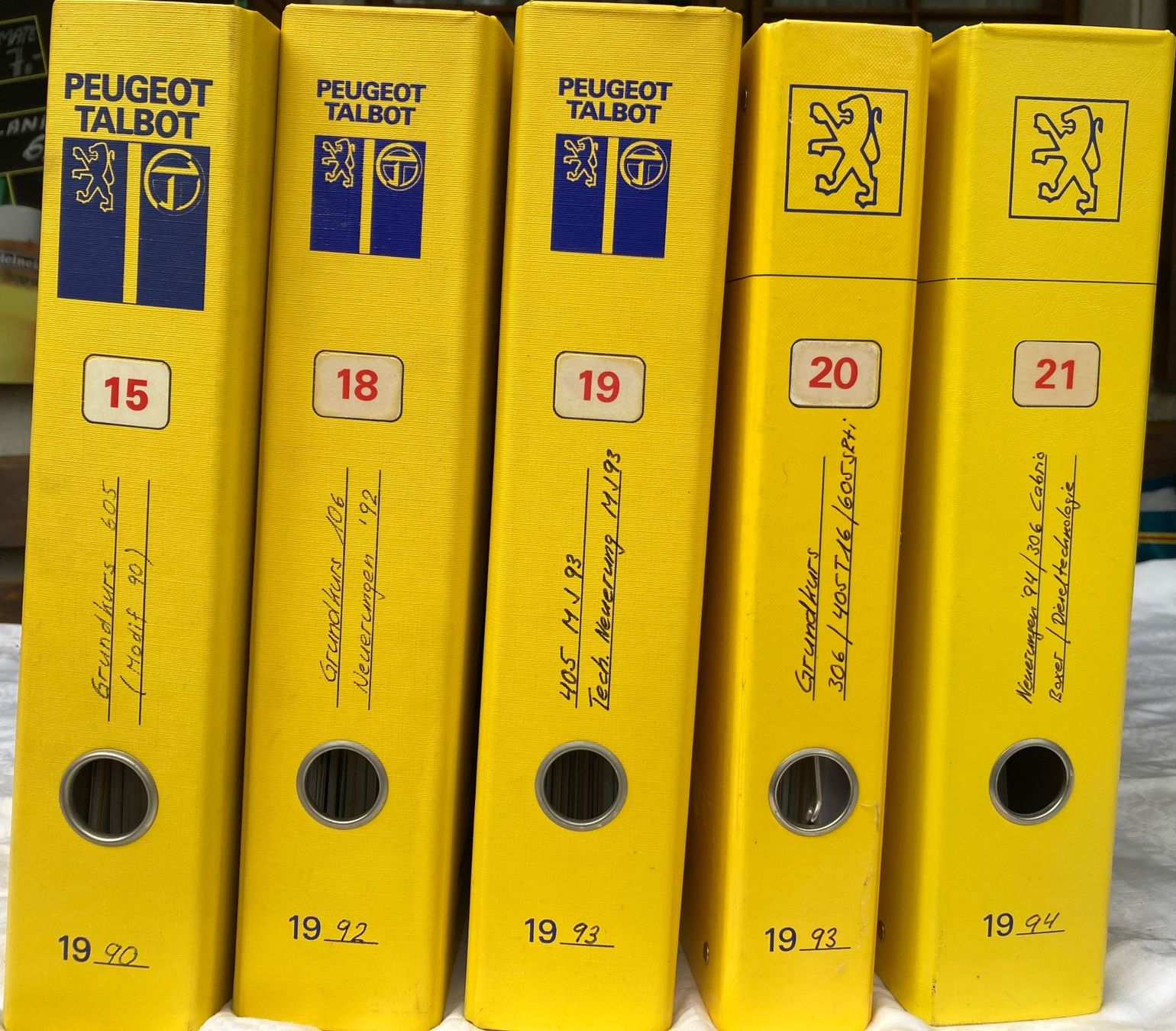 Libri: Peugeot Werkstatthandbücher – Usato da Teufen AR venduto da acer08