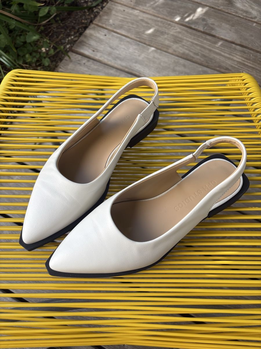 Damenschuhe: CPH STUDIOS Pumps offwhite Grösse 38 neu – Neu und originalverpackt aus Rüttenen von Peace61
