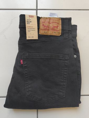 Levi's 511 Slim Fit Jeans, Neu mit Etikett, Gr. 30/32