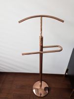 Kleiderständer aus Metall, Kupferfarben