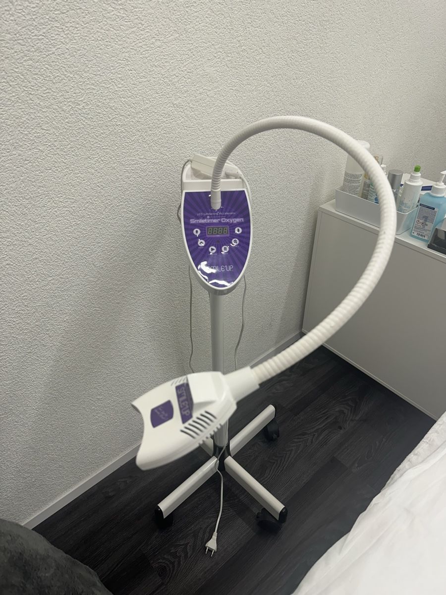 Autres soins du corps: professionelles kosmetisches Zahnbleaching – D'occasion à lyss par ma120464