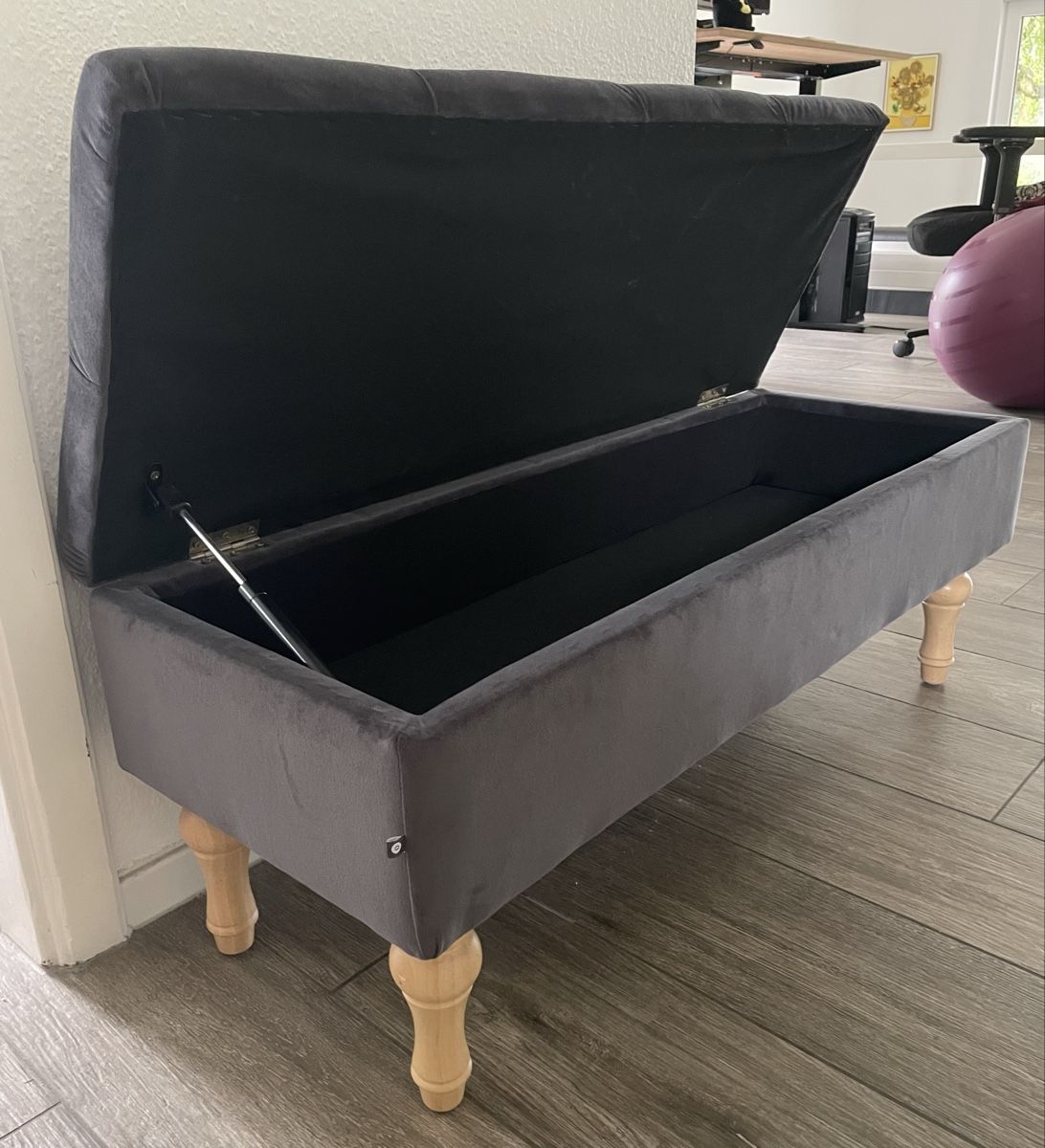 Bänke: Banc coffre en velour – Gebraucht aus La Tour-de-Peilz von flo_m27g 2