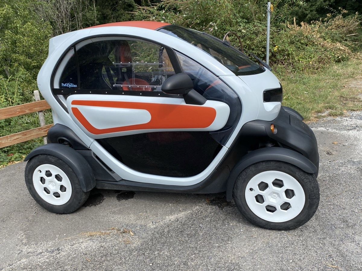 Renault Autos: Renault twizy 80 km/h – D'occasion à Ollon VD par phi_drf9 7