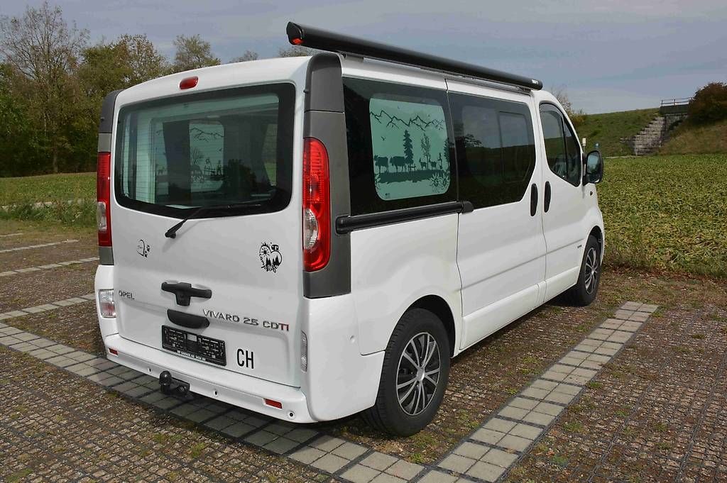 Veicoli da campeggio: Opel Vivaro 2.5 CDTI - Camper – Usato da Niederglatt ZH venduto da PEHI1959