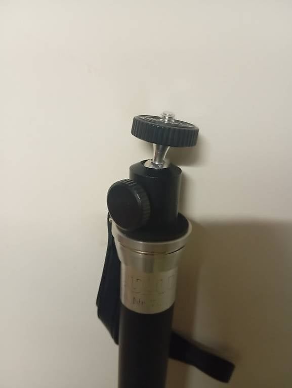 Treppiedi & Teste: Einbeiniges camerastativ – Usato da Basel venduto da Petergunn 1