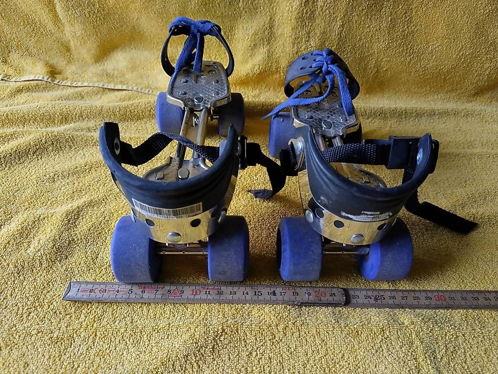 Pattini in linea & Pattini a rotelle: Rollschuhe – Usato da Uetendorf venduto da hof_2rmq 3