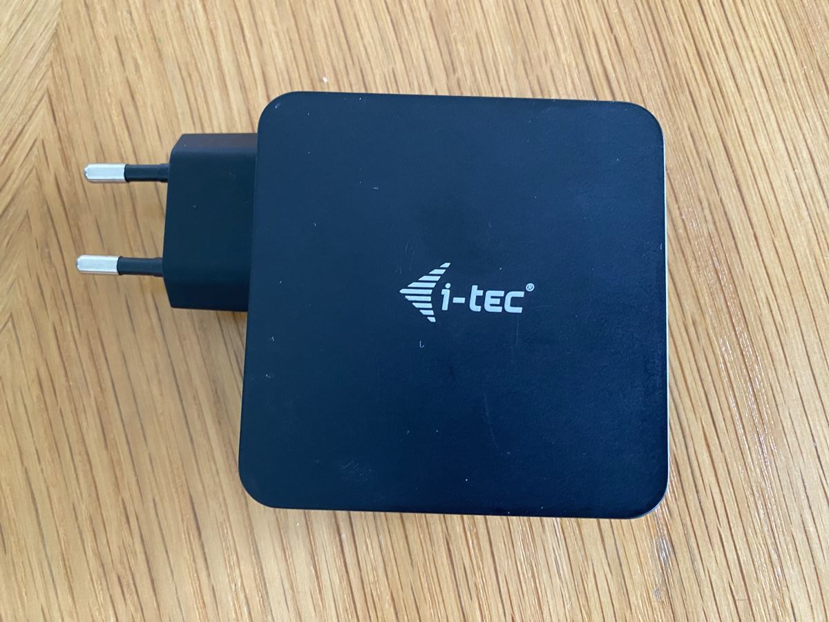 I-tec Caricabatterie: i- tec Ladegerät 60 W – Usato da Hünenberg venduto da a.u.849