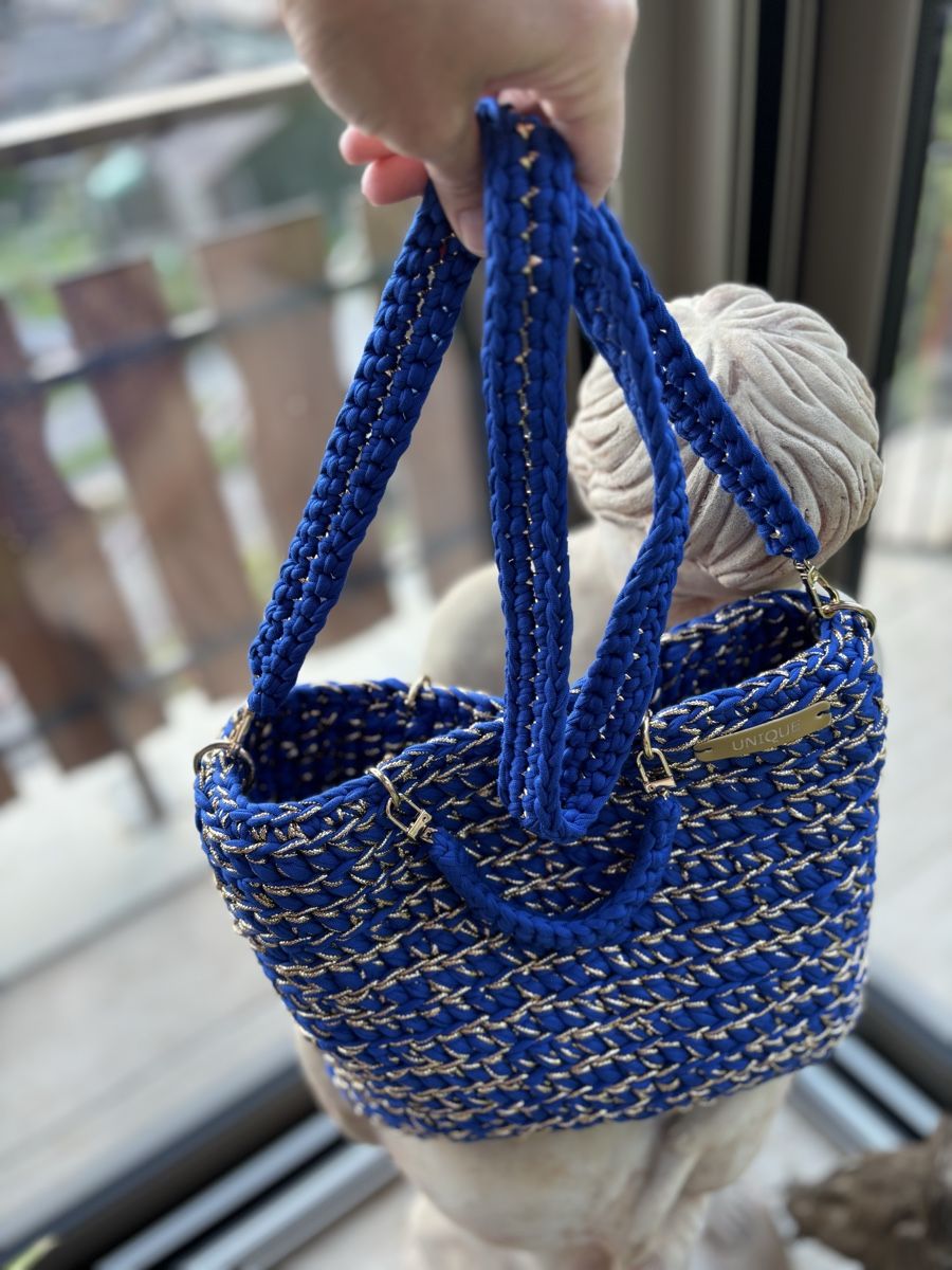 Borse da donna: Handtasche Blau – Nuovo e nell'imballaggio originale da La Garde (Sembrancher) venduto da jan_b6mp 2