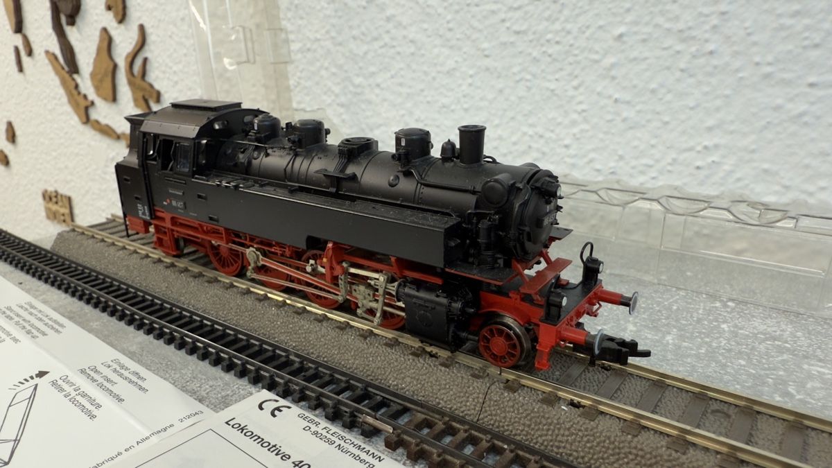 Fleischmann Modellini di ferrovie: Fleischmann Dampflokomotive BR 86 OVP H0 / DC – Usato da Schlieren venduto da rat_lq6b