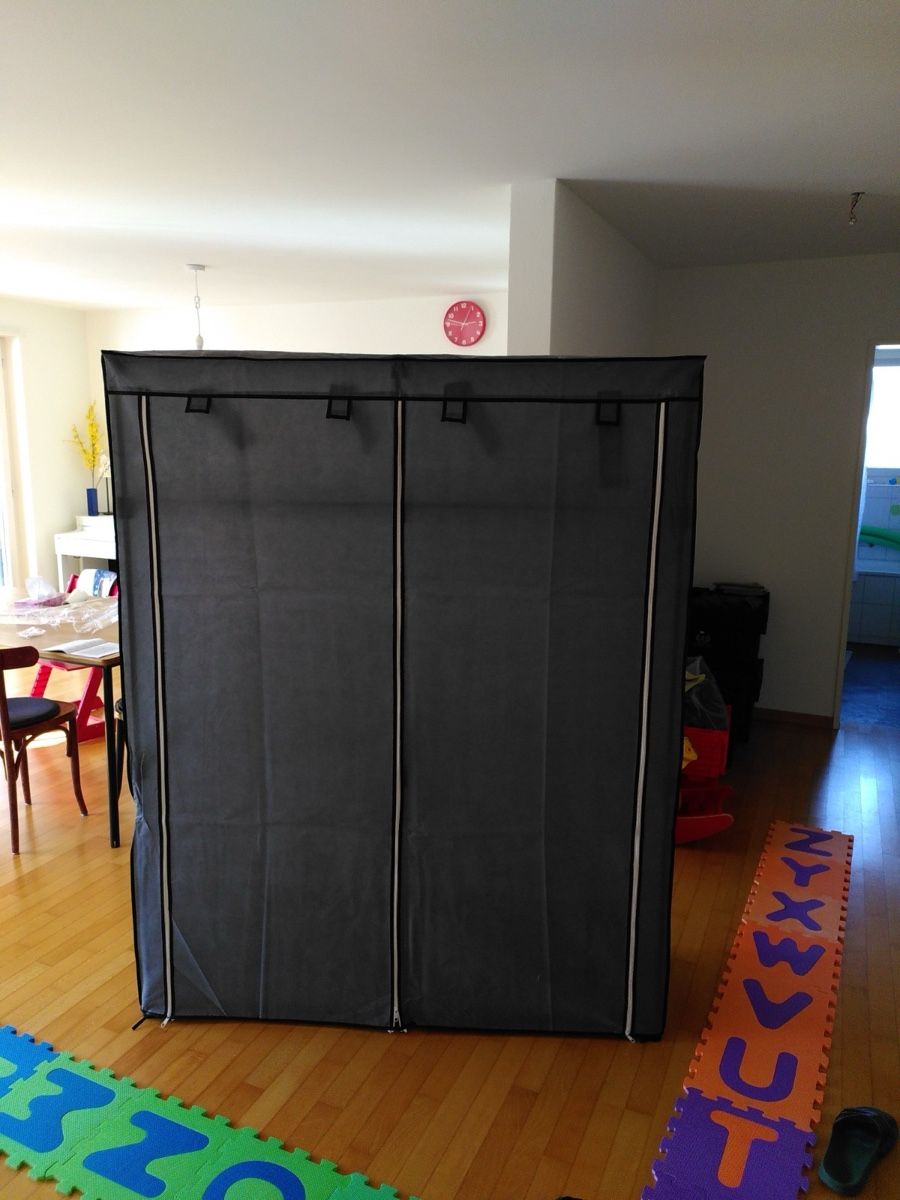 Schränke: Stoffschrank, gebraucht – Gebraucht aus Winterthur von Iron_Horst