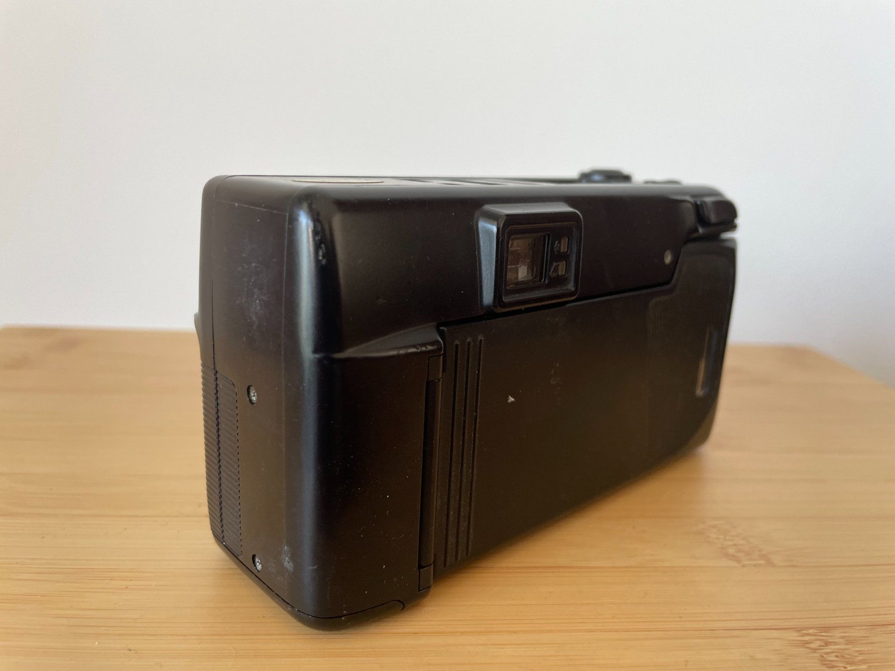 Nikon Fotocamera: Nikon TW Zoom – Difettoso da Petit Lancy venduto da gil_hr6v 4