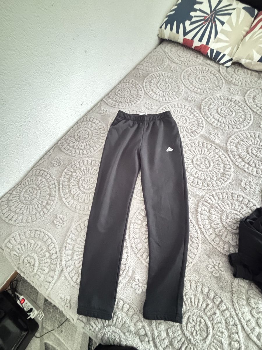Adidas Pantaloni: Adidas Hose xs 152 – Usato da Bern venduto da aut_8hmg
