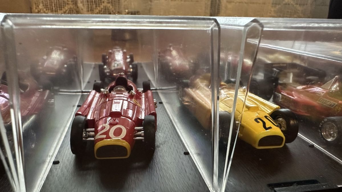Ferrari Modellini d'auto: FERRARI / collection BRUMM – Nuovo e nell'imballaggio originale da Ecublens VD venduto da acbox2000 6