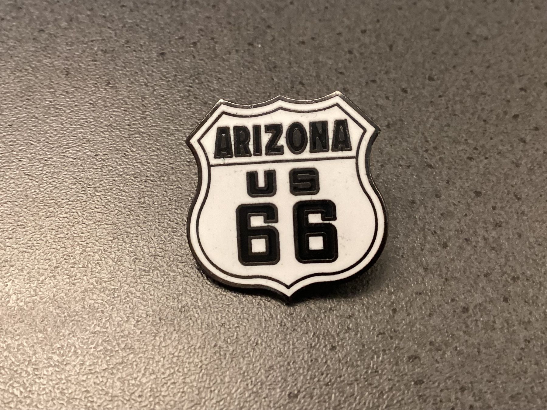 Placchette & Badge: Route 66 Arizona USA, Pin – Nuovo (secondo la descrizione) da Mörschwil venduto da Monzar