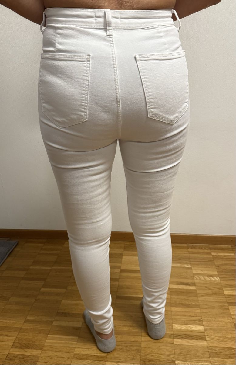 Zara Jeans: Zara - Jean blanc - Taille 40 – Nuovo (secondo la descrizione) da Les Avanchets venduto da NR07 1
