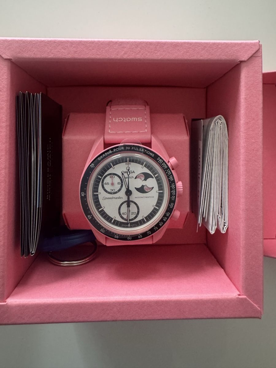 Swatch Orologi: Swatch Mission to the Moon Pink Phase – Nuovo e nell'imballaggio originale da Lausanne venduto da dar_2rh9 2