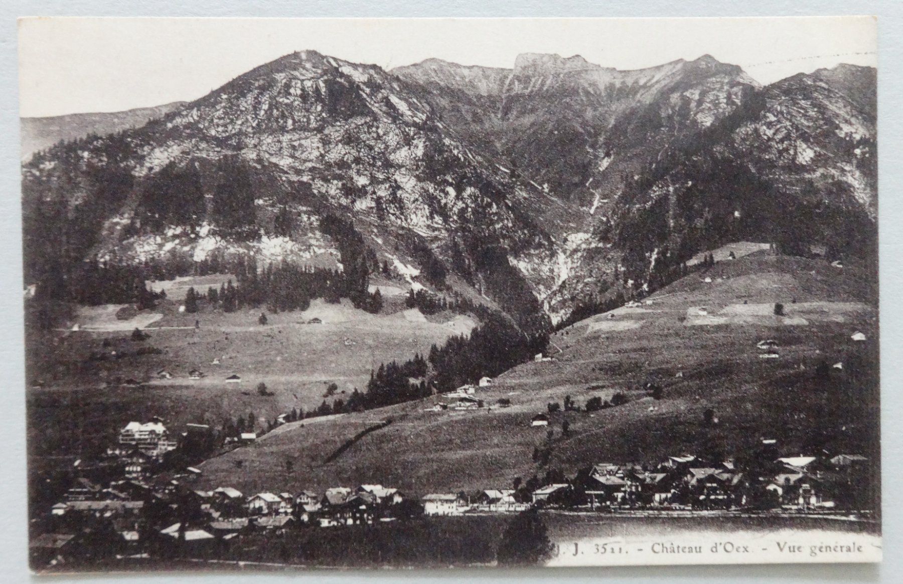 Cartes postales: Châtau d' Oex - Vue générale – D'occasion à Fétigny par Billy2miny