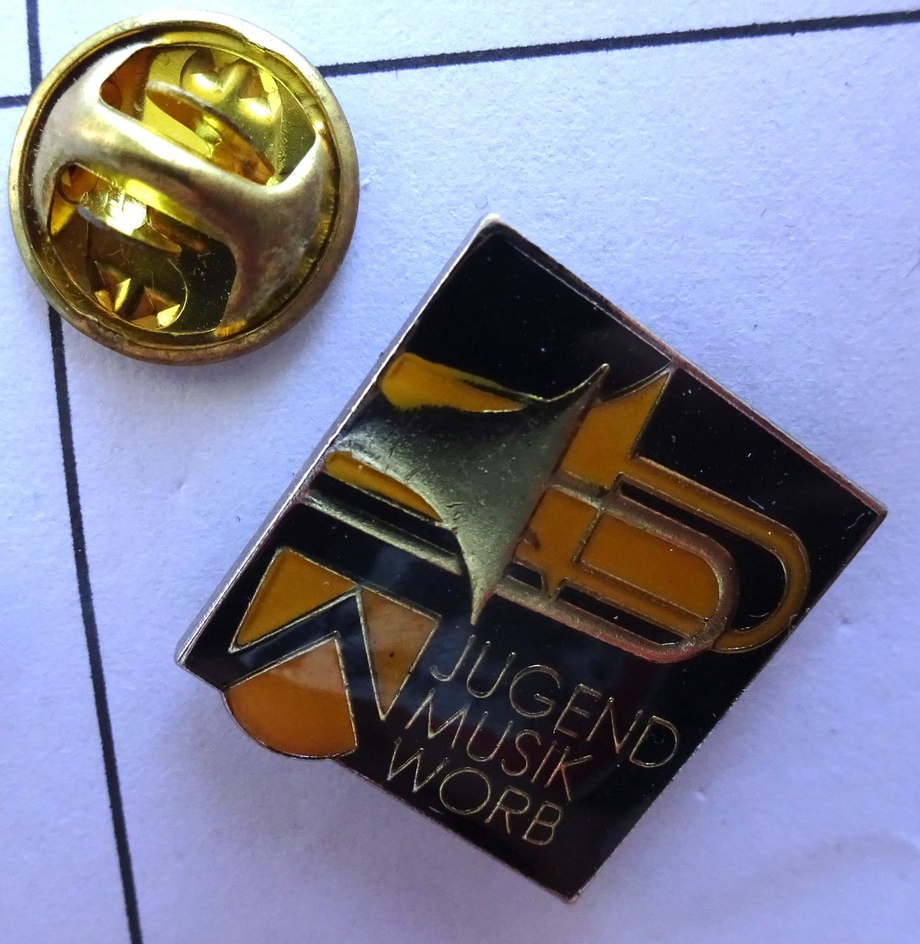 Plaquettes & Badges: Pin Jugend Musik WORB – D'occasion à Utzenstorf par BUtter81