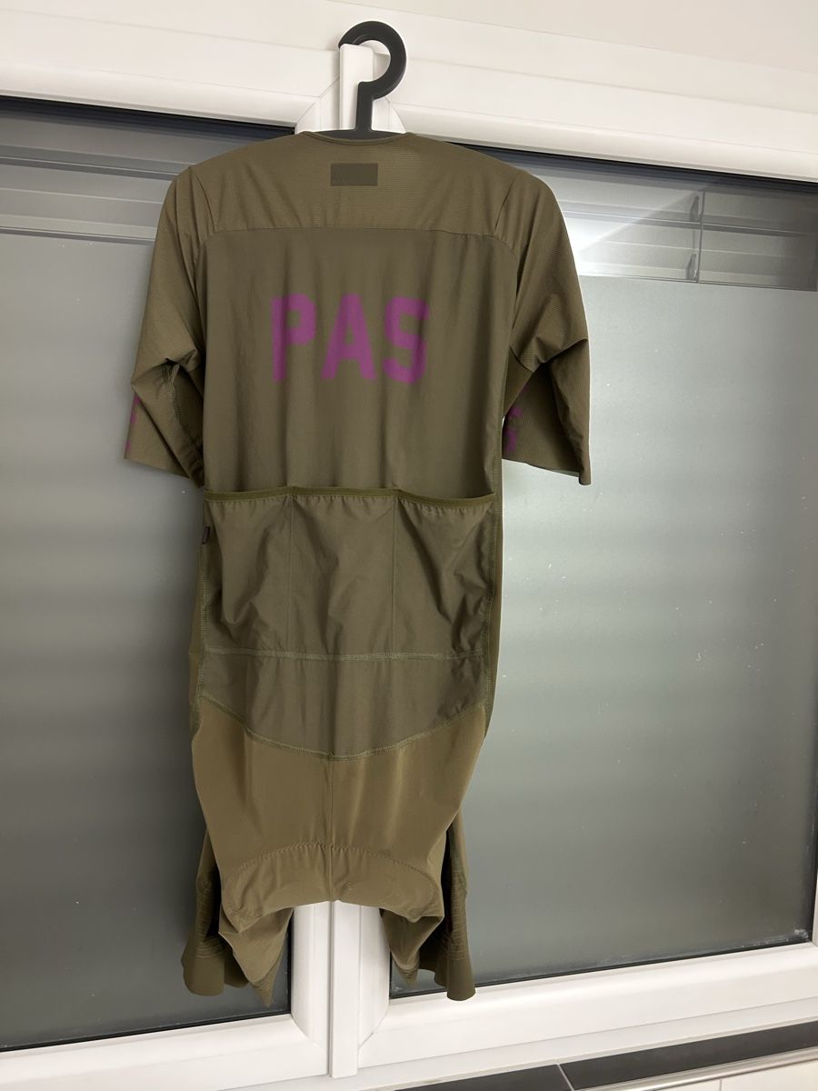 Costumes, combinaisons de sport et fonctionnelles: Pas Normal Studio Pro Suit  – D'occasion à Schwarzenbach SG par Steal84 1