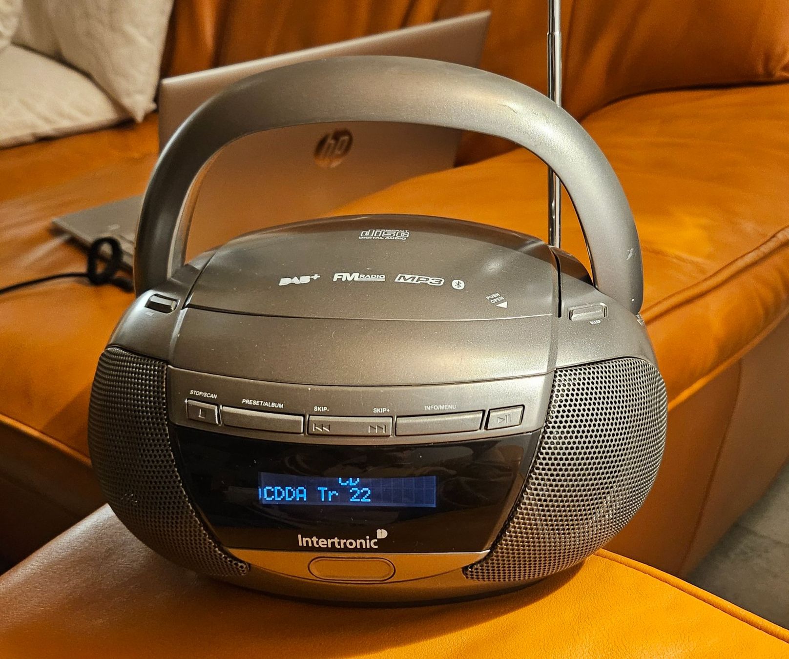 Radios: ** DAB+/FM/CD/BT/AUX Stereo Player Intertronic MCD-16 ** – Gebraucht aus St. Margrethen SG von Relsi53