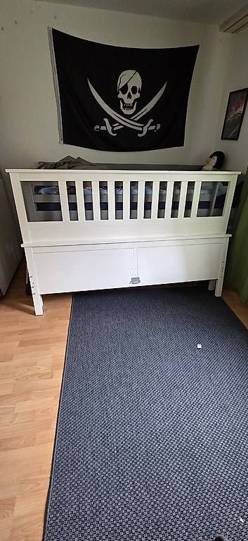 Ikea Letti: Hemnes Bett 180x200cm – Usato da Opfikon venduto da ndc_87hk
