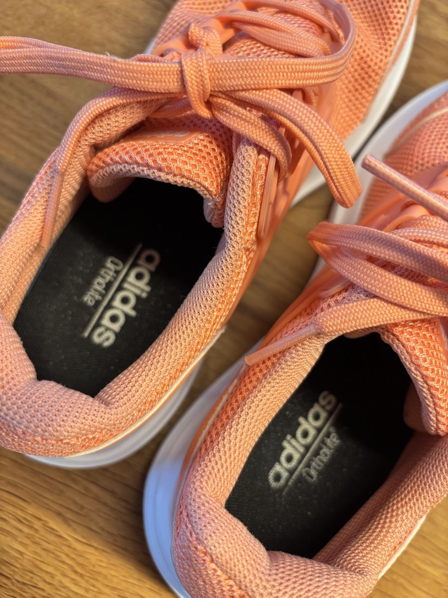 Adidas Chaussures femmes: Adidas Turnschuhe  – D'occasion à Muhen par Claudi1985 4