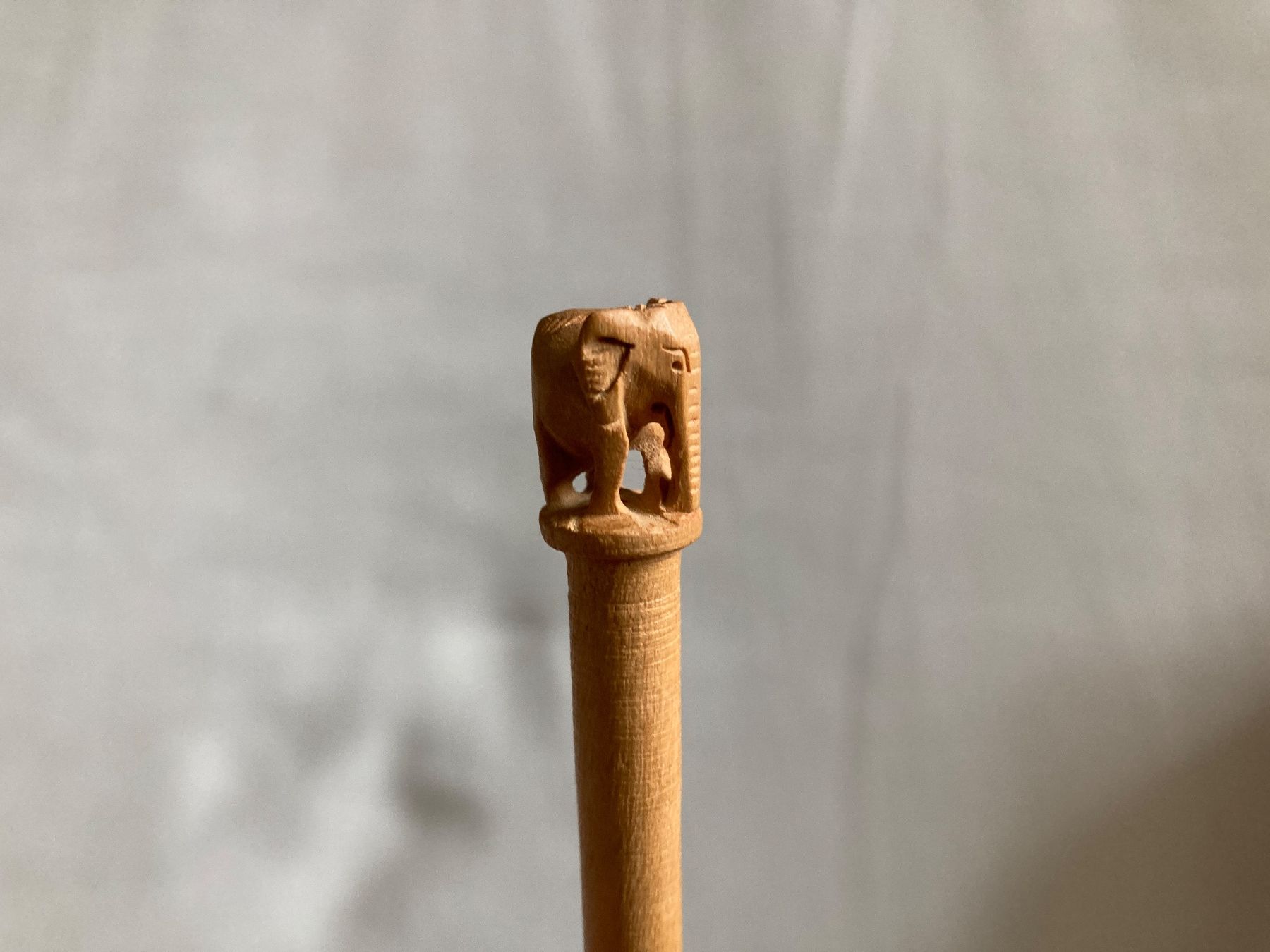 Küchengeräte: Vintage Handgeschnitztes Holz Dose mit Deckel - Teemühle – Neu (gemäss Beschreibung) aus Küsnacht ZH von PLZoll 3