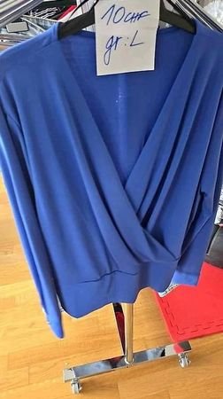 Div. Damen Kleider à 10.00 CHF pro Stück/Set - Gr. M-L