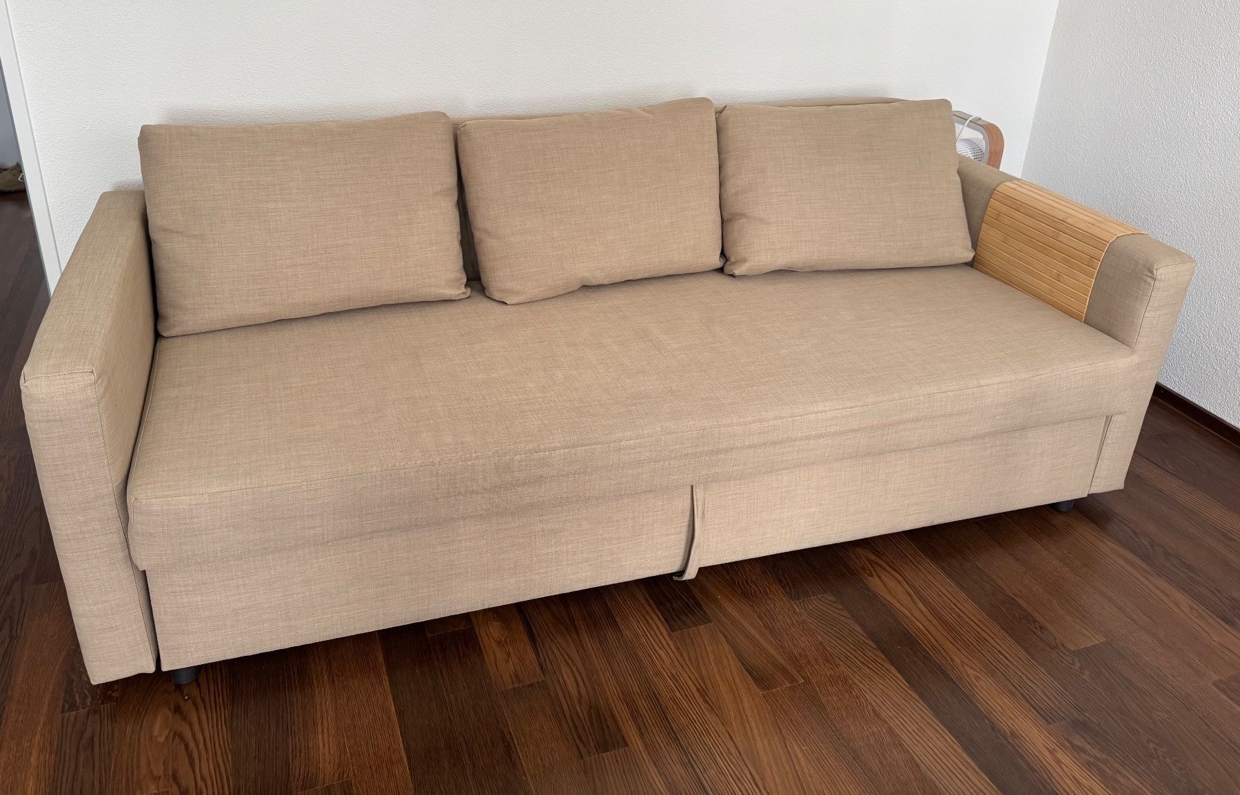 Ikea Divani: Ikea Schlafsofa Friheten – Usato da Kriens venduto da KosmosKosmos 1
