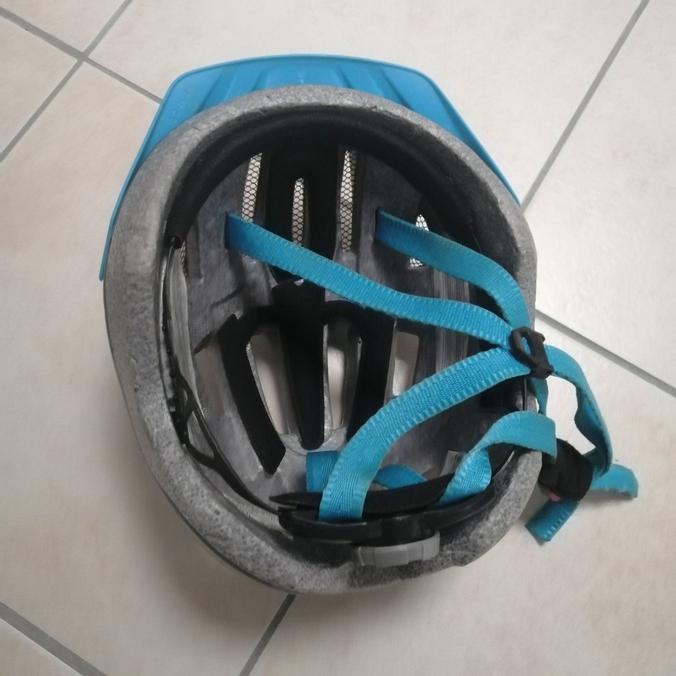 Caschi: Kinder Fahrradhem Gr. 49-54 – Usato da Henau venduto da AXAA 3