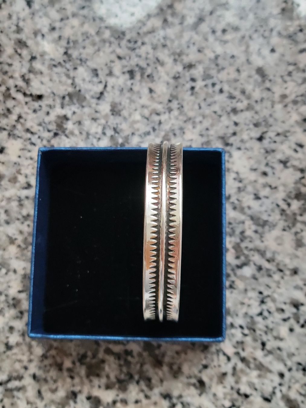 Bracelets: Bracelet jonc en argent – Ajustable  – Neuf (Voir description) à Bernex par Dariafr 7