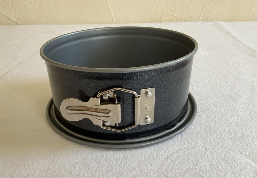 KAISER La Forme Plus Springform Loaf Pan, 30 X 11 Cm