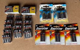 Lot Energizer Batterien mix 9 V / C / AAA Neu, über Datum