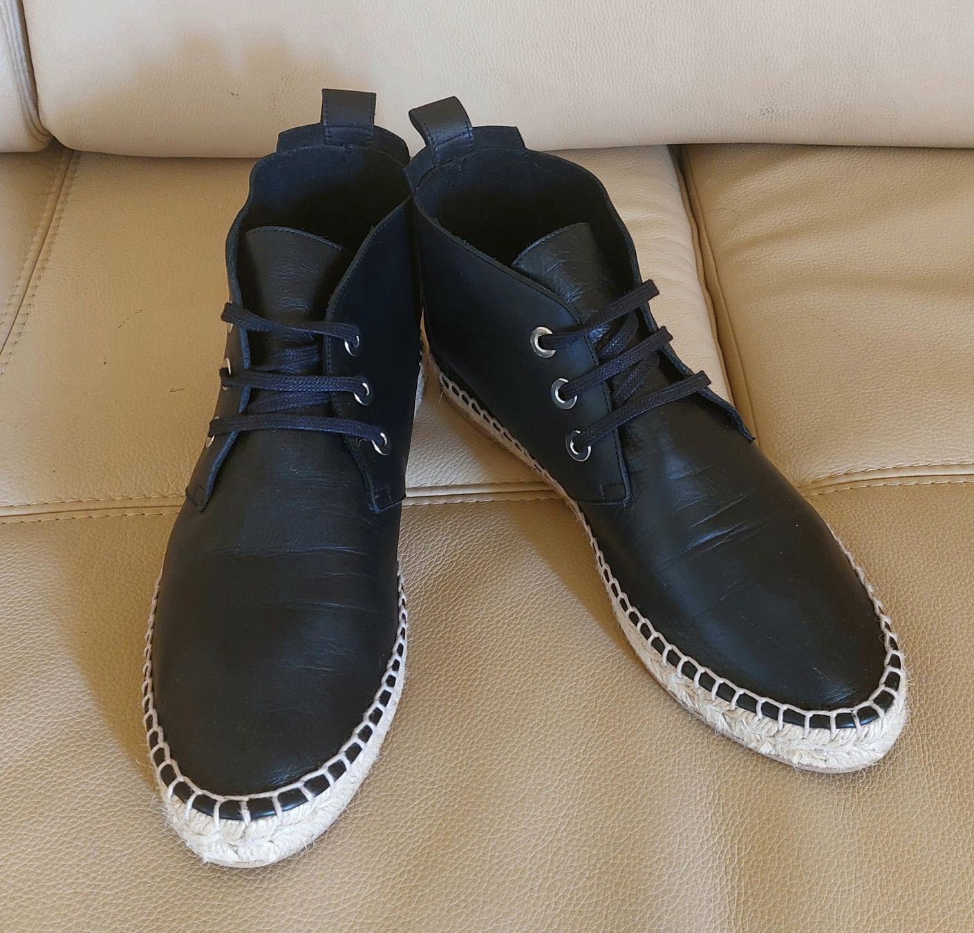 Damenschuhe: Original Stiefeletten von Balenciaga – Gebraucht aus Zürich von lakili