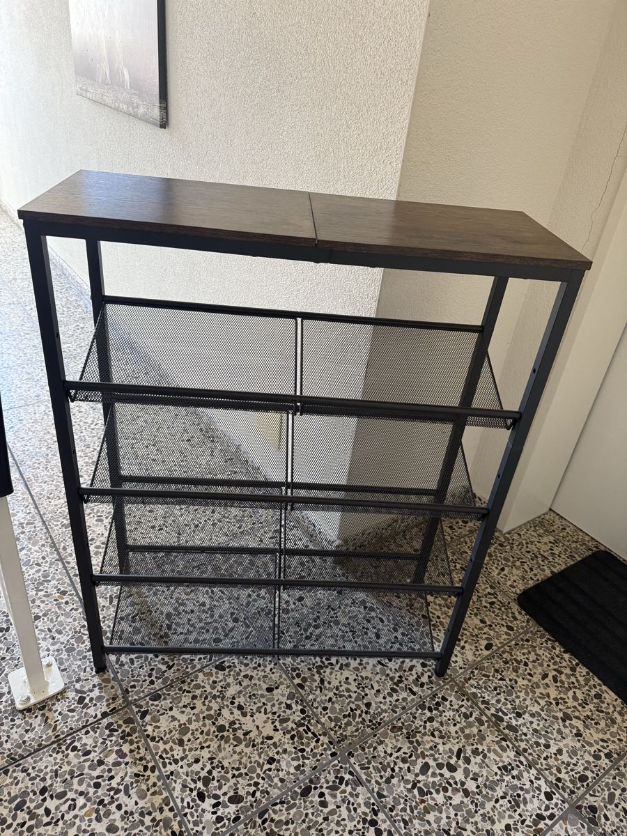 Scaffali: Schuhregal Metall Holzoptik  – Usato da Pfaffnau venduto da Vanii93 1