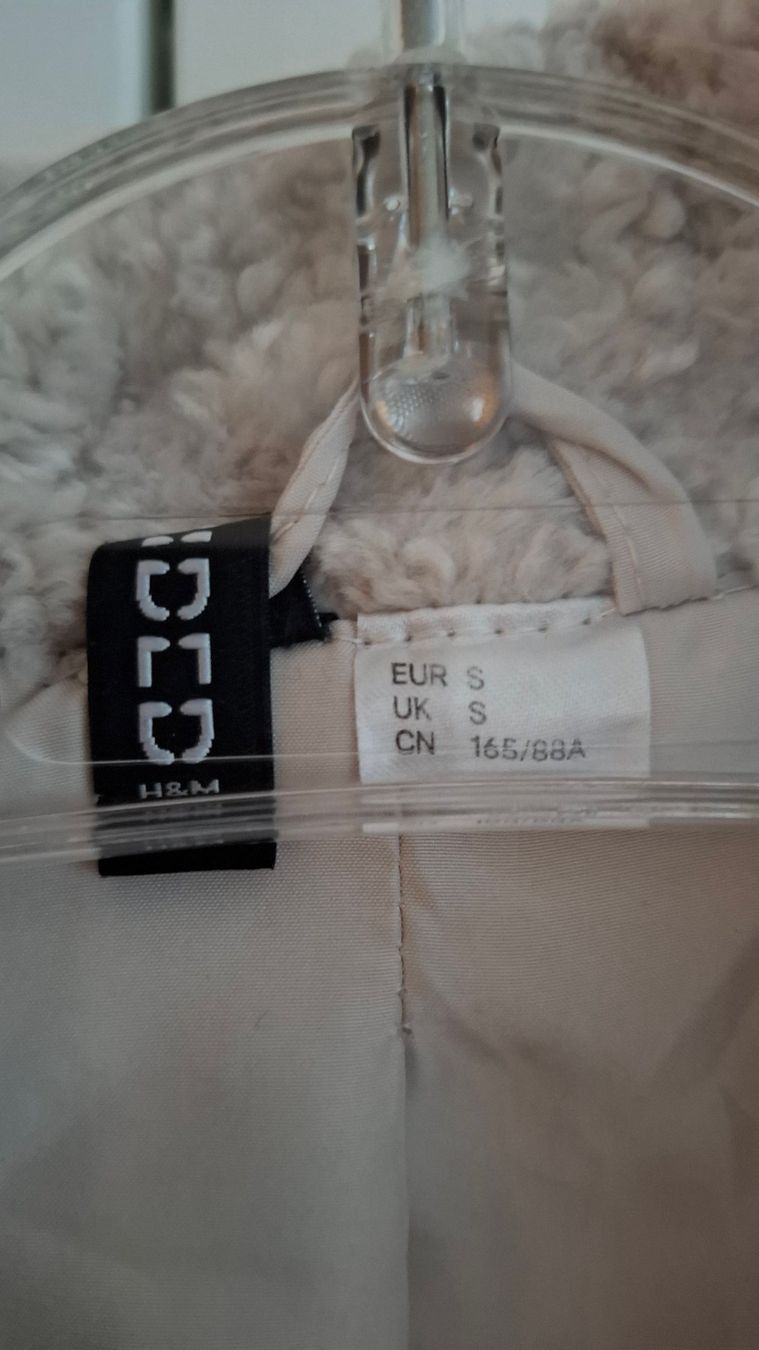 H&M Cappotti: H&M Teddymantel - Grösse S – Nuovo (secondo la descrizione) da Rickenbach b. Wil venduto da VeryLovelyThings 2