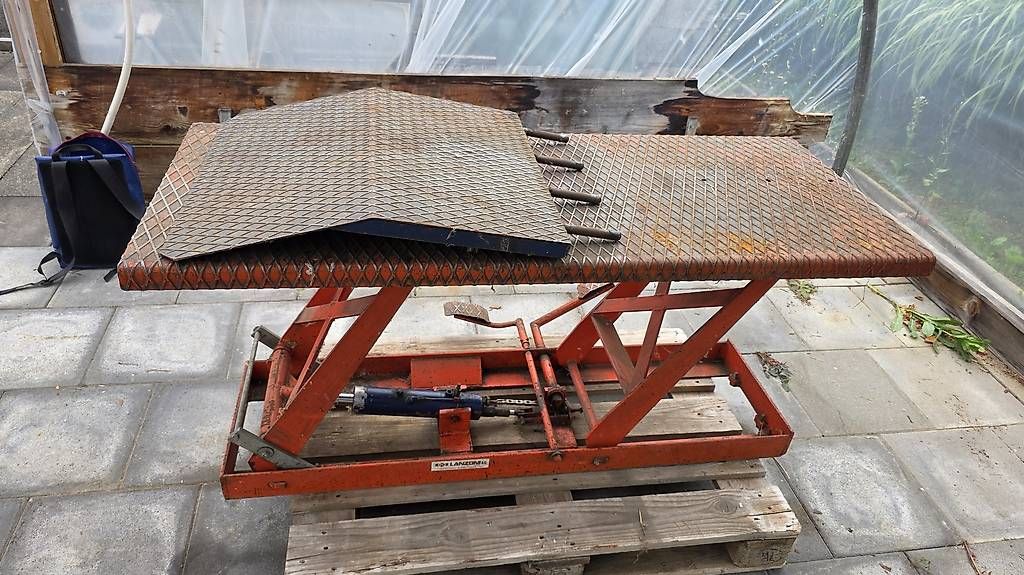 Piattaforme elevatrici: Motorradhebebühne – Usato da Brugg AG venduto da HTPlaner 3