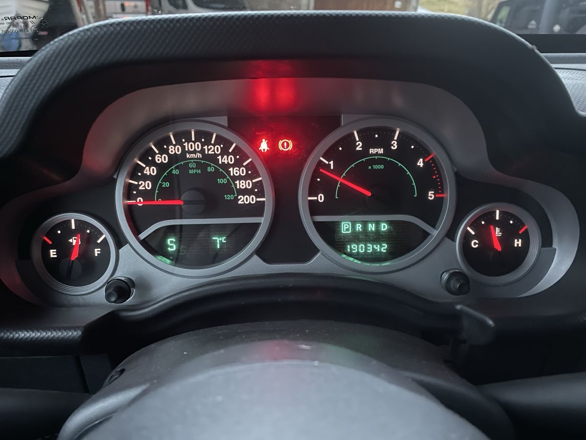 Jeep Automobili: Jeep Wrangler JK Rubicon 2.8 CRD  – Usato da Heitenried venduto da Alpuchalb 4