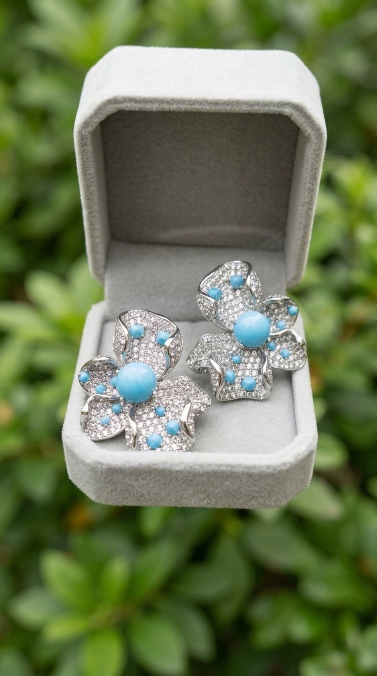 Orecchini pendenti & Orecchini a lobo: Boucles d’oreilles Fleur de Bleuet – Nuovo e nell'imballaggio originale da St-Maurice venduto da Sandrinette123