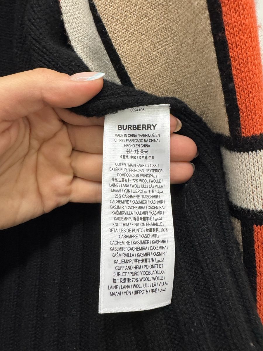 Burberry Giacche: Stylish Burberry Cardigan - size S  – Nuovo (secondo la descrizione) da Cham venduto da lb6_m9yt 4