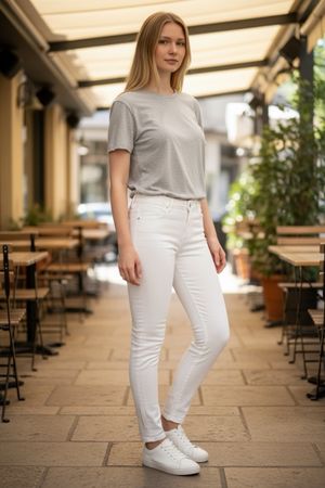 Zara Woman - Jean blanc Medium Rise Slim Fit - taille 38