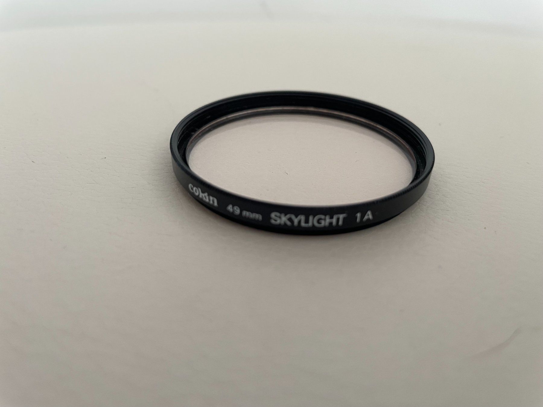 Cokin Filtri: Filtre Cokin 49 mm Skylight 1A – Usato da Petit Lancy venduto da gil_hr6v