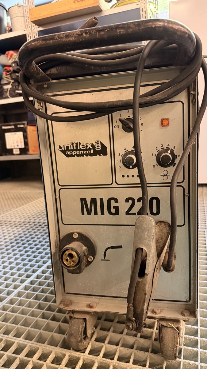 Saldatori: Schweissergerät MIG 220 – Usato da Evilard venduto da Drinkmilch71 1