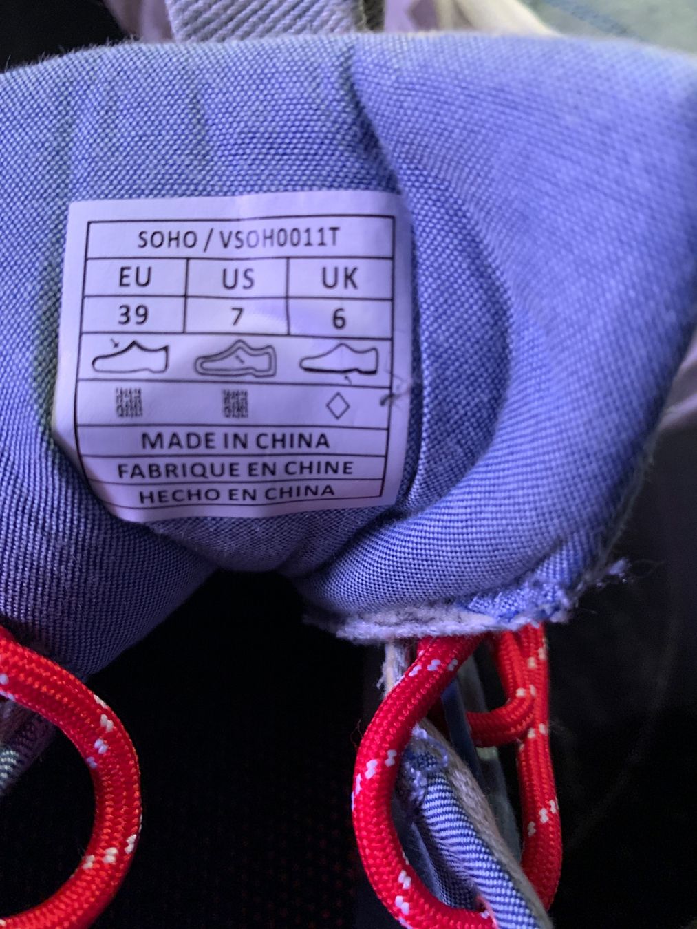 Levi's Scarpe da uomo: Levi's Soho Sneakers Gr.39 – Usato da Steinebrunn venduto da Littlebird1 3