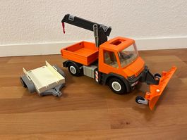 Playmobil Schneepflug/Baustellenfahrzeug mit Kran & Anhänger