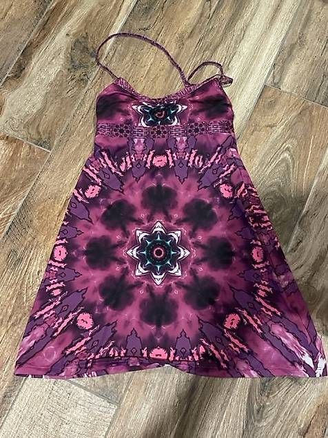 Vestiti: Robe Crazy – Usato da Chamoson venduto da COXIE