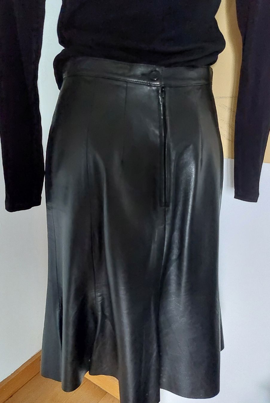 Röcke: Echt Leder Jupe in black Gr.36 – Gebraucht aus Balsthal von Trendline55 1