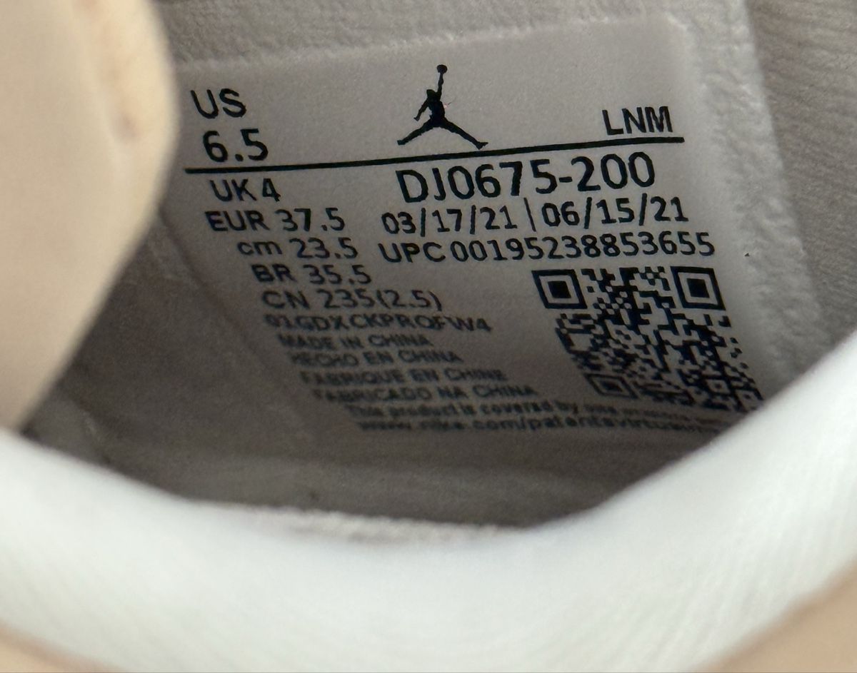 Jordan Scarpe da uomo: Jordan 4 Shimmer 37.5 – Usato da Breganzona venduto da mat_pbq7 2